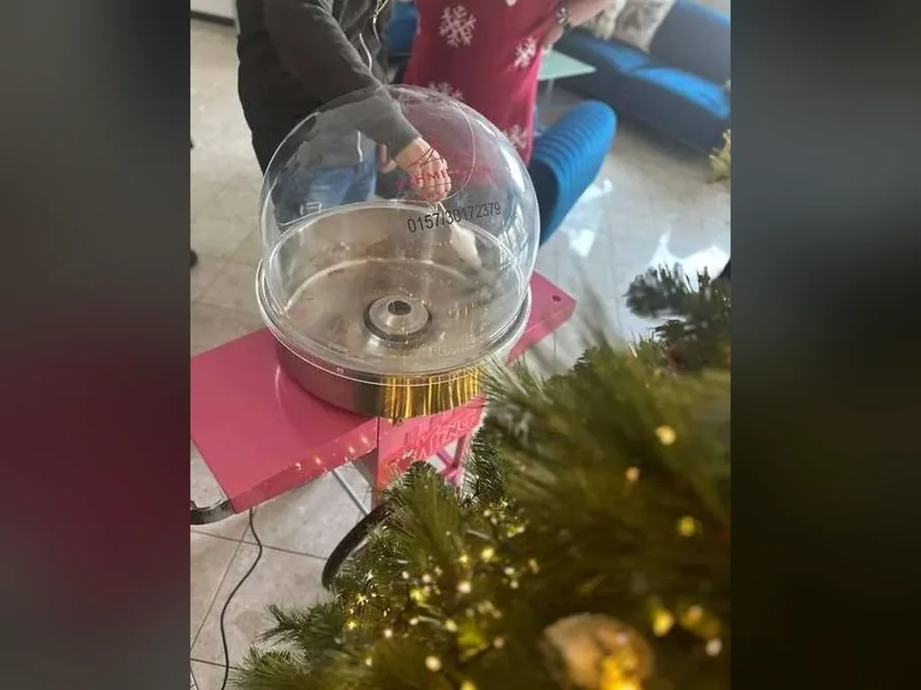 Zuckerwattemaschine im Einsatz